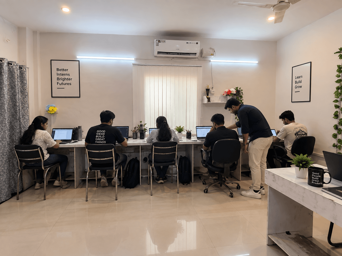 Modern workstation environment for web developers, designers, and AI interns in Ajmer